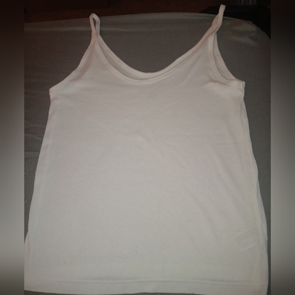 Women's size small,  set of 3 tank tops - Picture 2 of 4